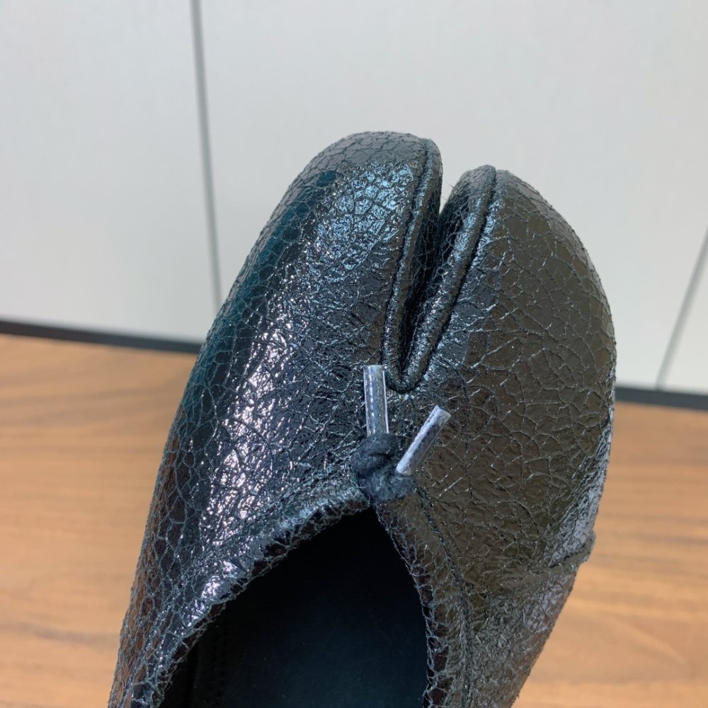 Балетки Tabi с раздвоенным носком фото 6