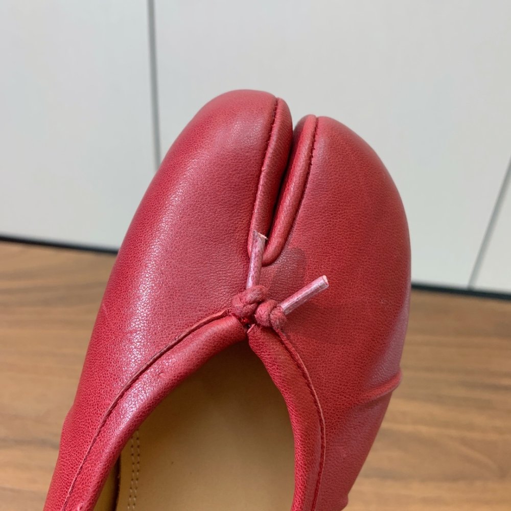 Балетки Tabi с раздвоенным носком фото 6