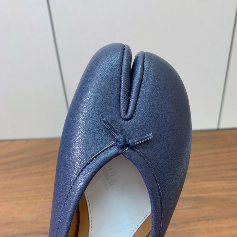 Балетки Tabi с раздвоенным носком фото 6