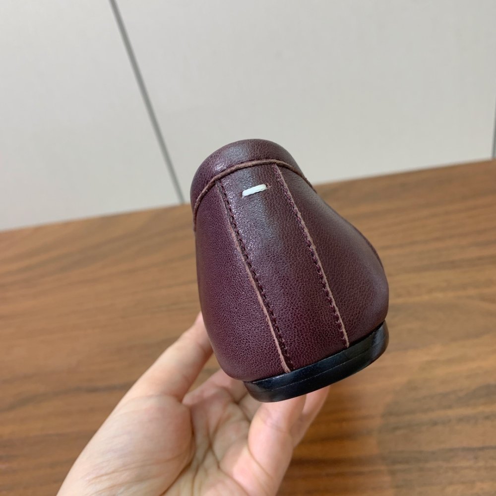 Балетки Tabi с раздвоенным носком фото 7