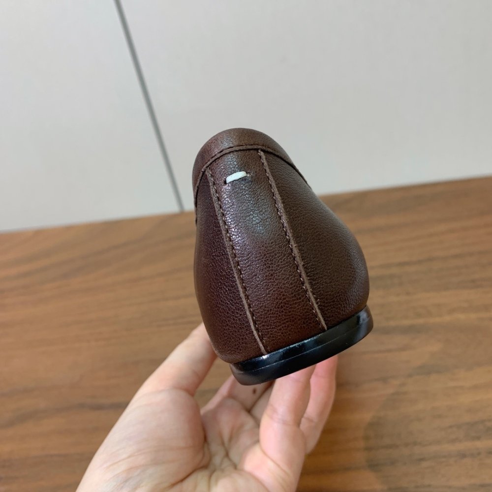 Балетки Tabi с раздвоенным носком фото 7