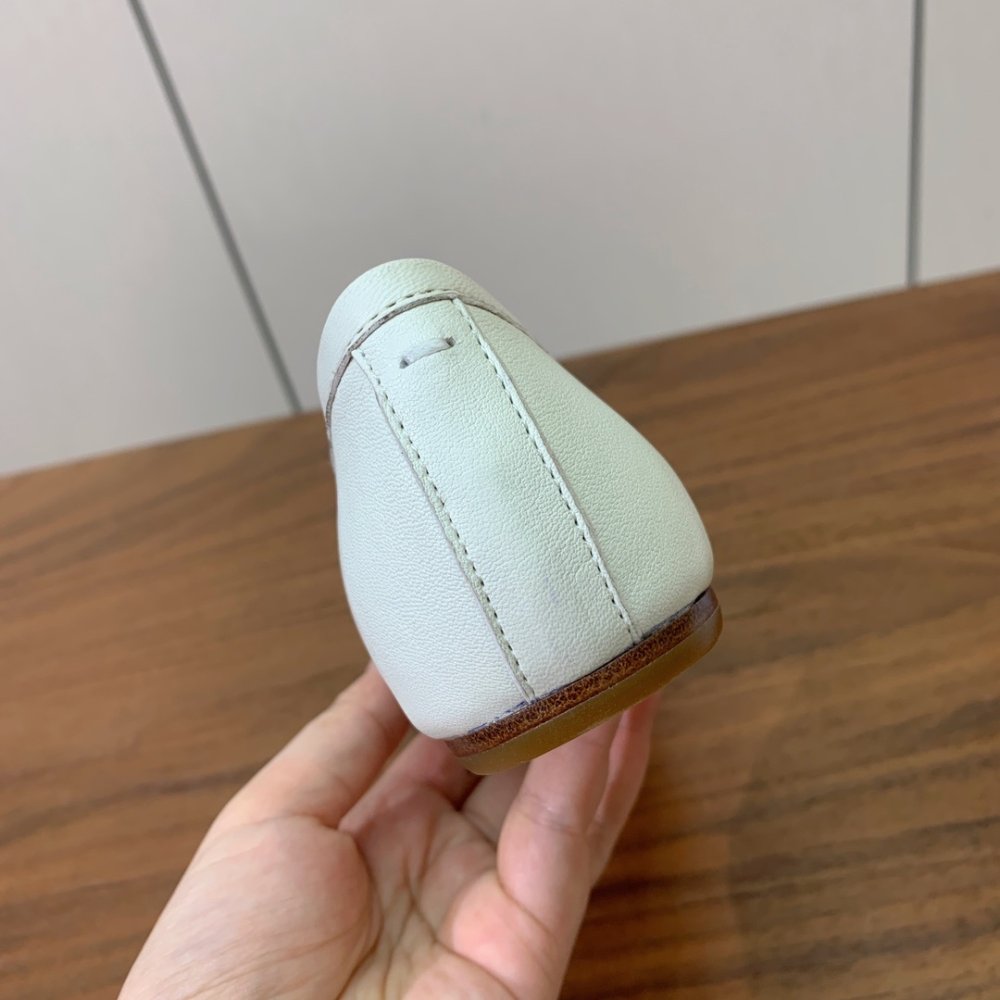 Балетки Tabi с раздвоенным носком фото 7