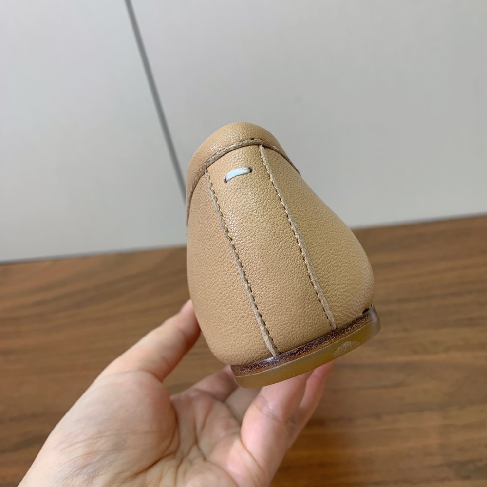 Балетки Tabi с раздвоенным носком фото 7