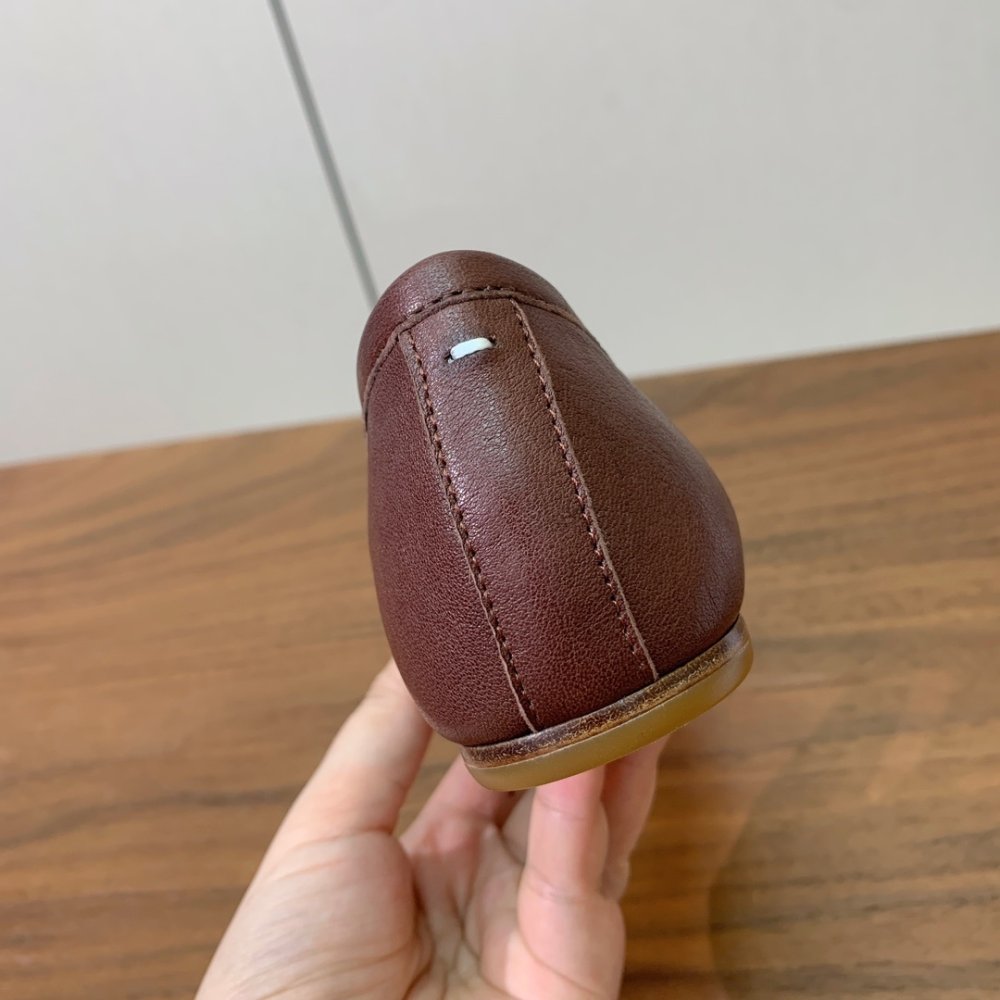 Балетки Tabi с раздвоенным носком фото 7