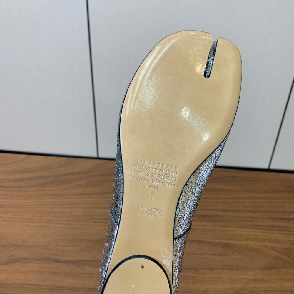 Балетки Tabi с раздвоенным носком фото 8