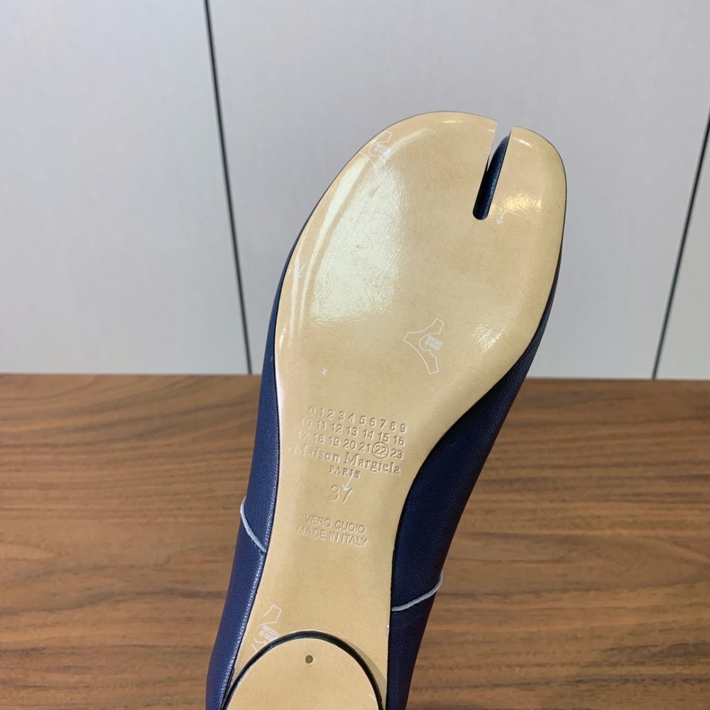 Балетки Tabi с раздвоенным носком фото 8