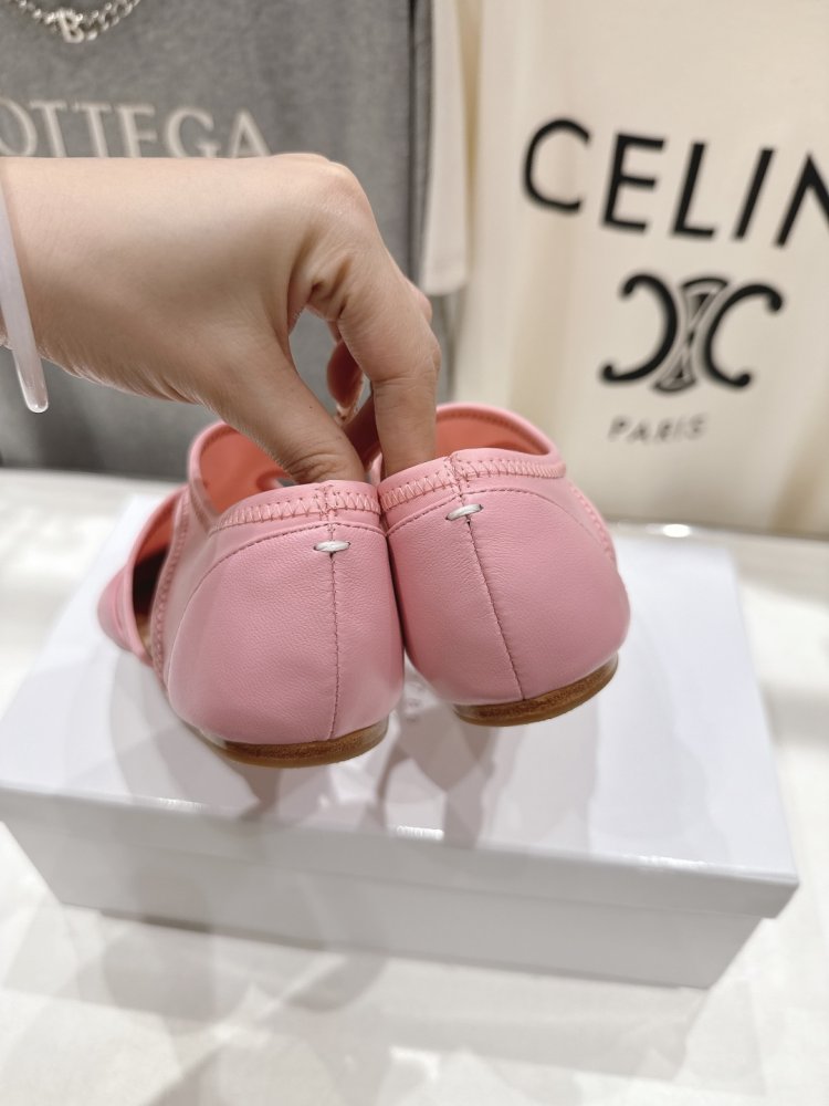 Балетки tabi с раздвоенным носком фото 8