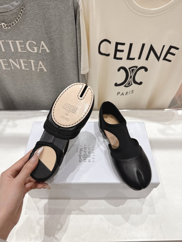 Балетки tabi с раздвоенным носком фото 9