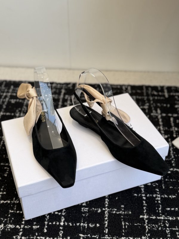 Ballet shoes