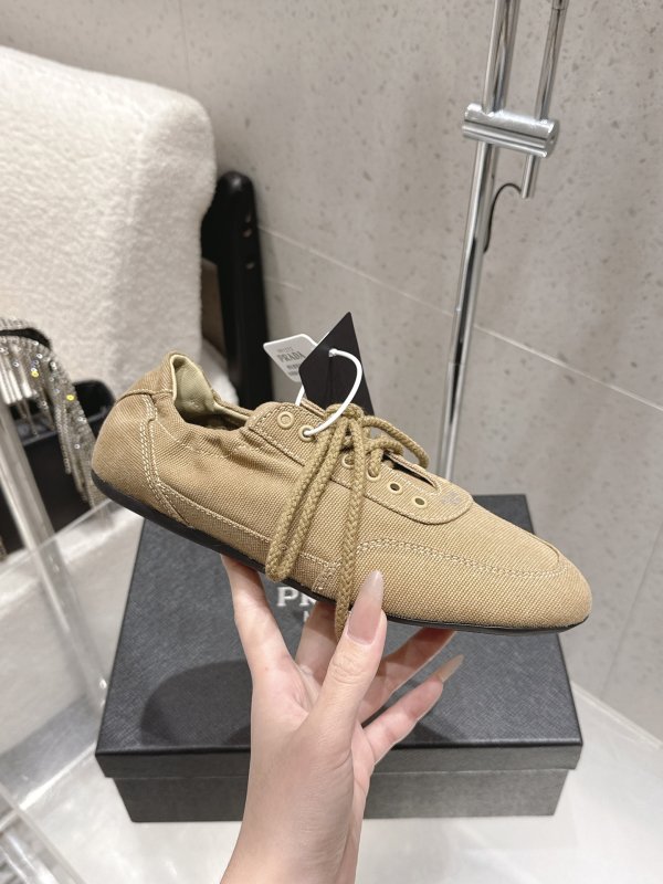 Ballet shoes