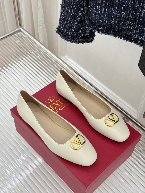 Ballet shoes
