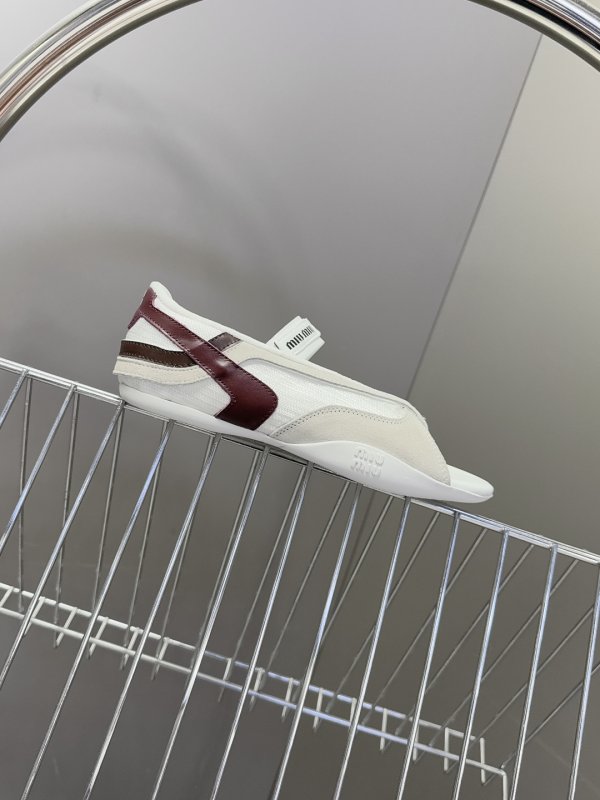 Ballet shoes