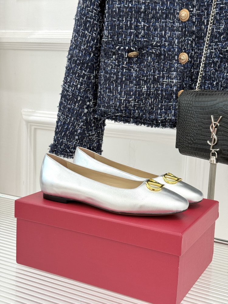 Ballet shoes
