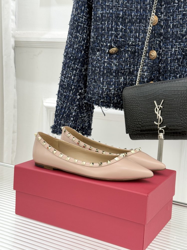 Ballet shoes