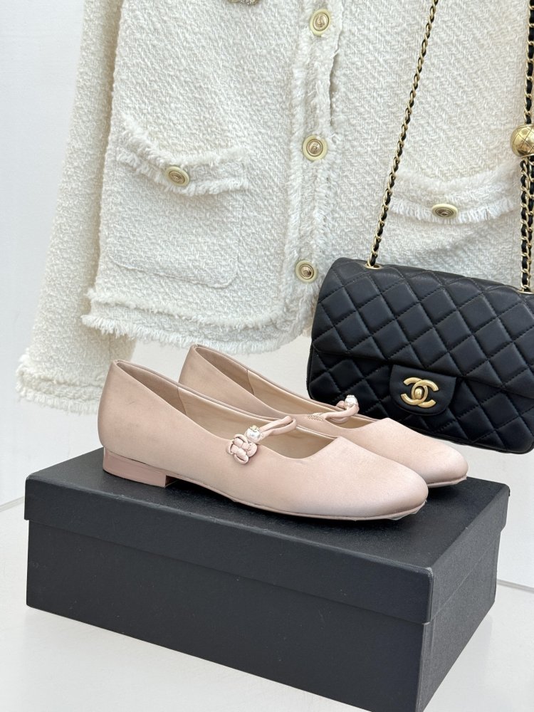 Ballet shoes