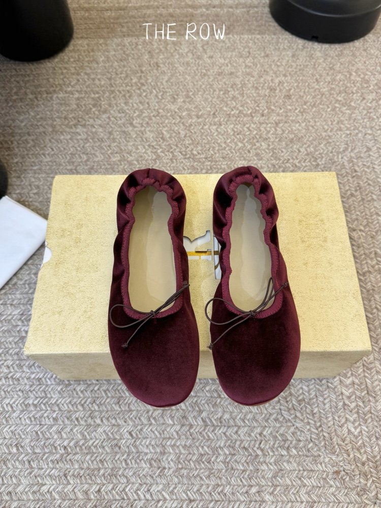 Ballet shoes