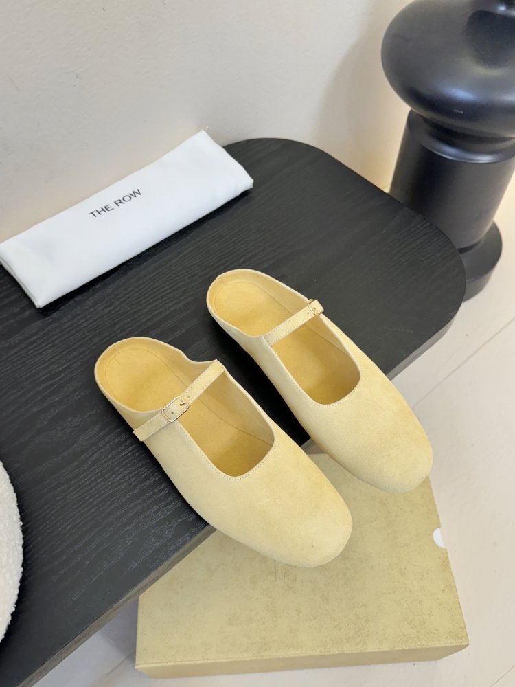 Ballet shoes