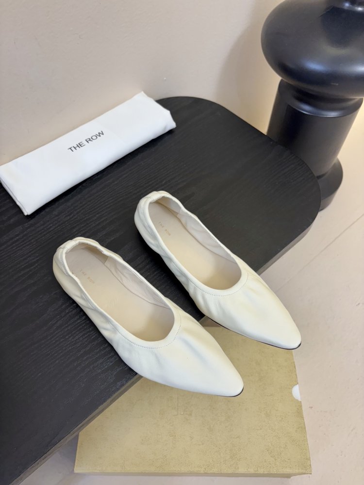 Ballet shoes