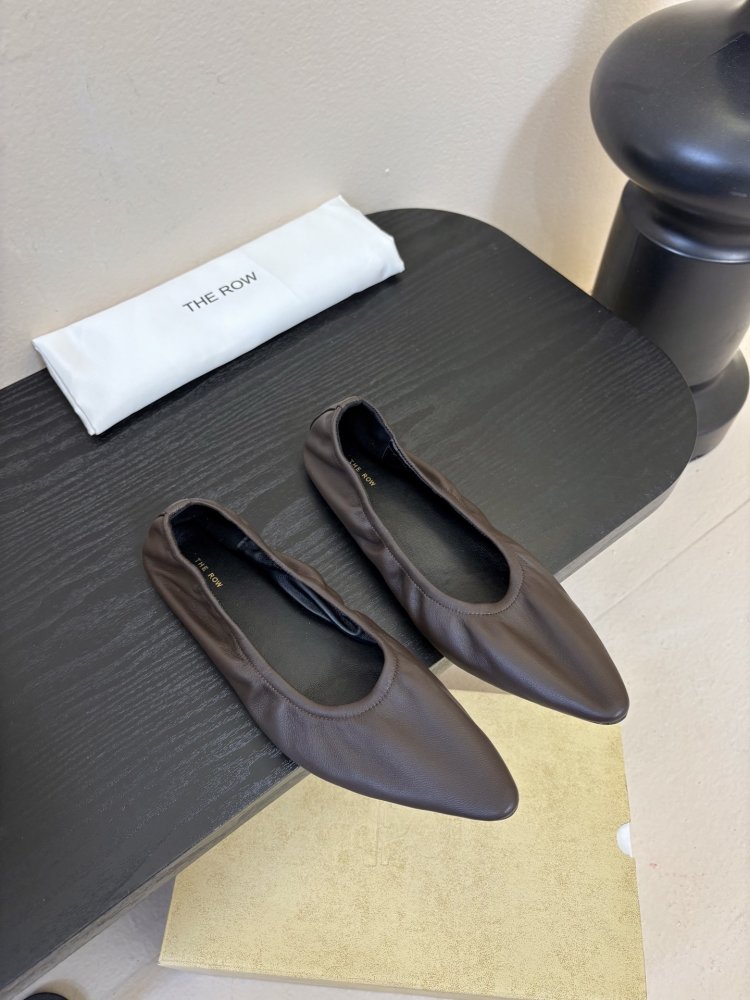 Ballet shoes