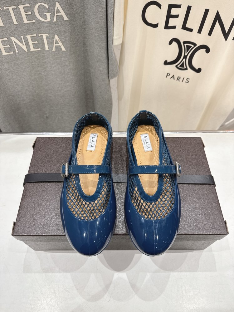 Ballet shoes