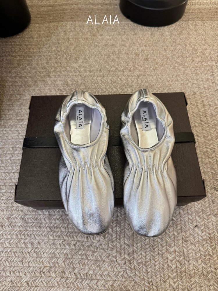 Ballet shoes