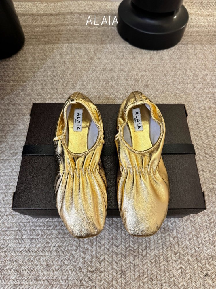 Ballet shoes