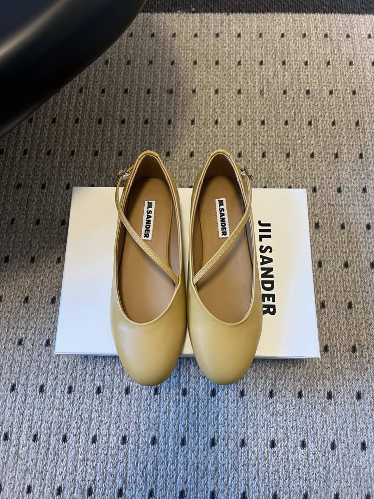 Ballet shoes