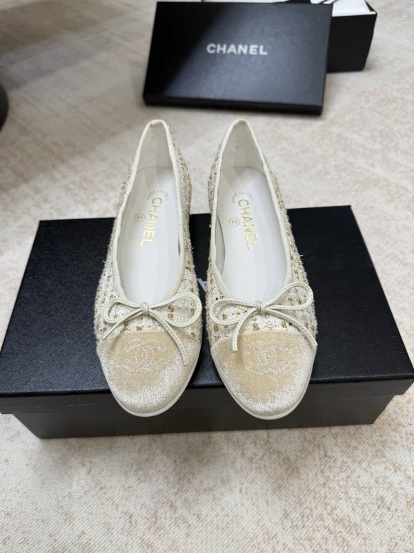 Ballet shoes