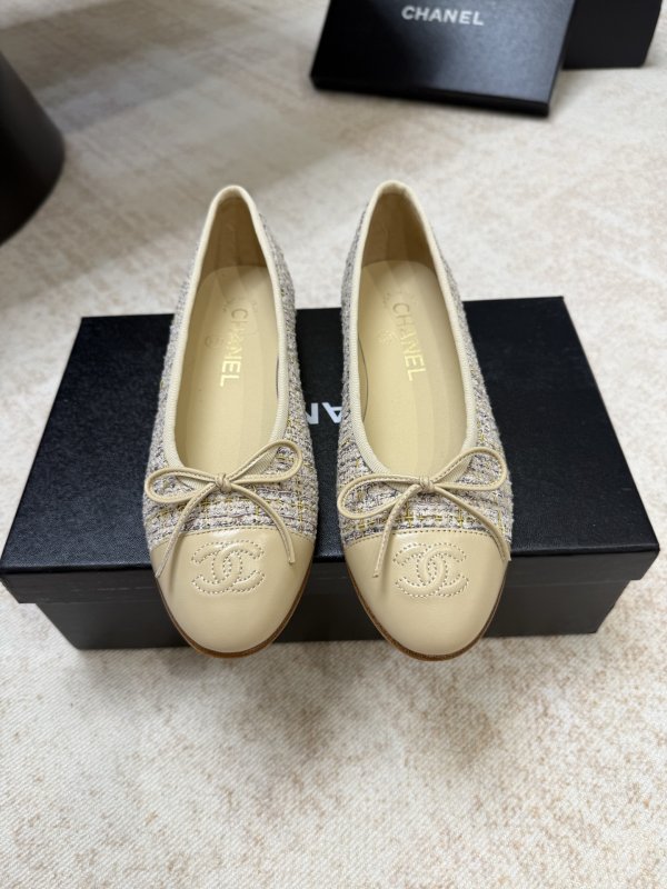 Ballet shoes