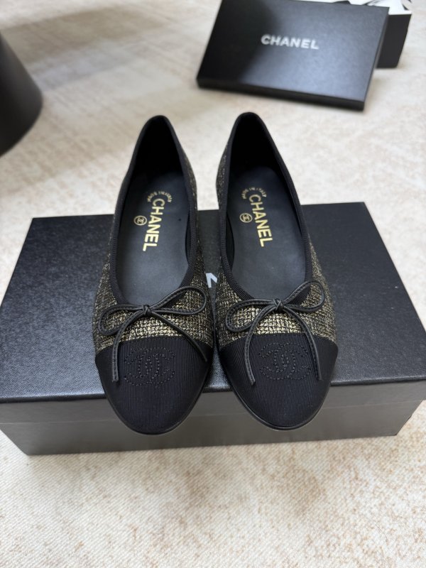 Ballet shoes