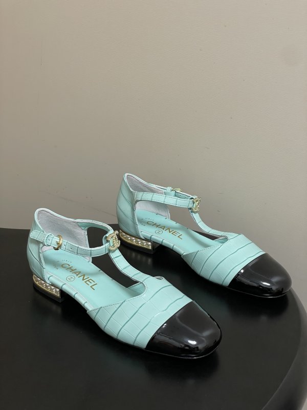 Ballet shoes