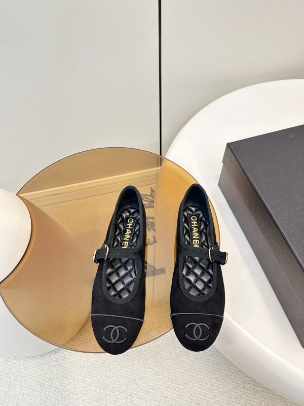Ballet shoes