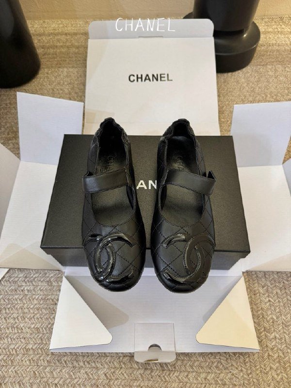 Ballet shoes