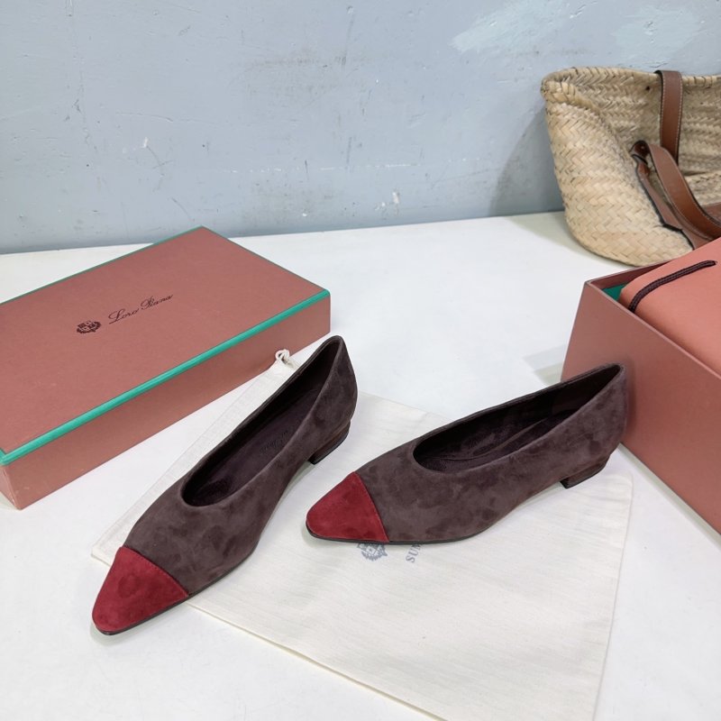 Ballet shoes