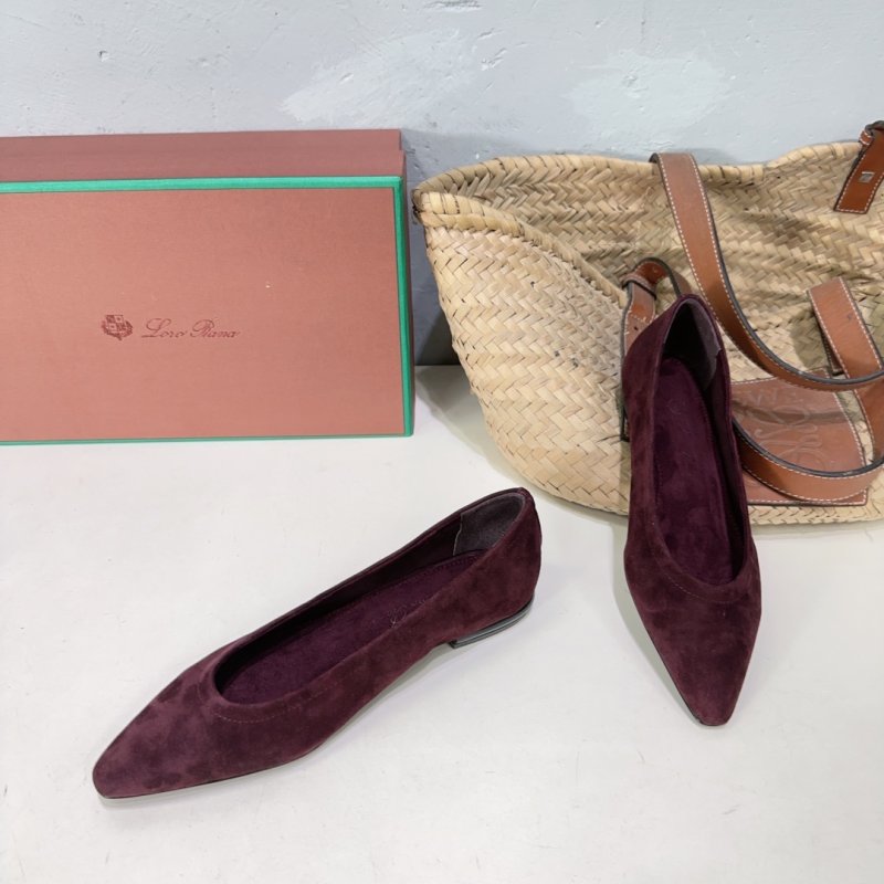 Ballet shoes