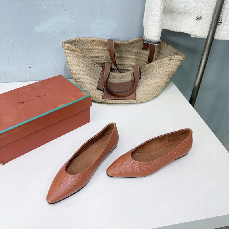 Ballet shoes