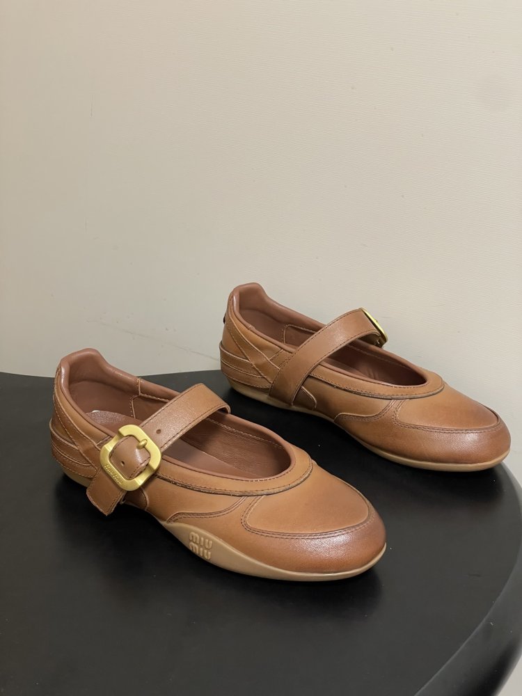Ballet shoes