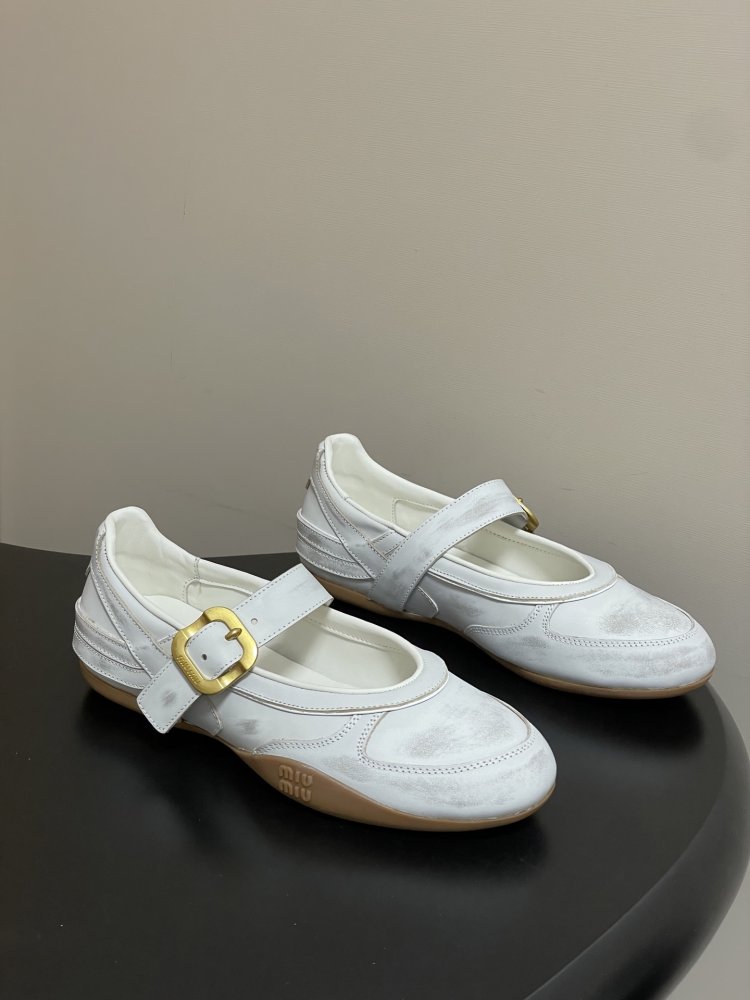 Ballet shoes