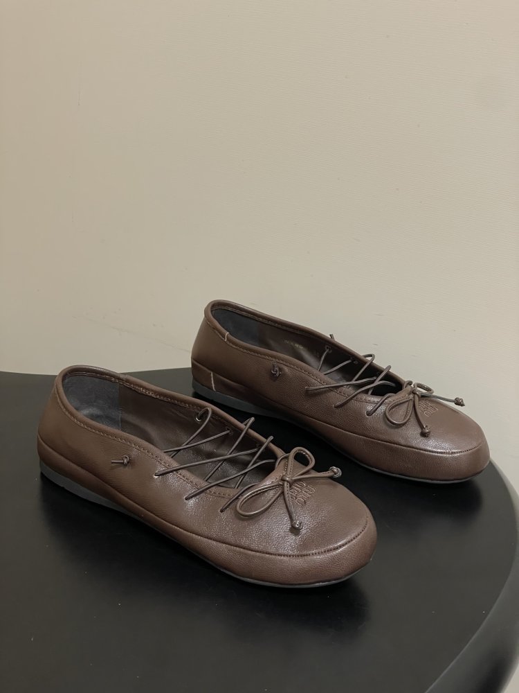 Ballet shoes