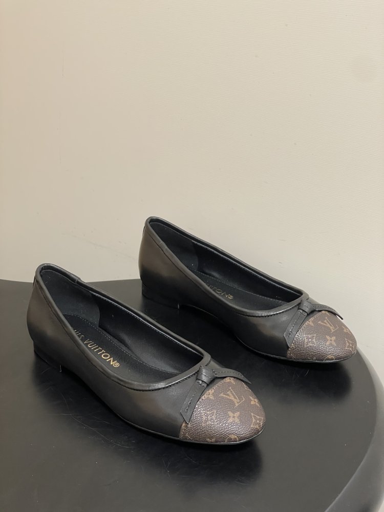 Ballet shoes