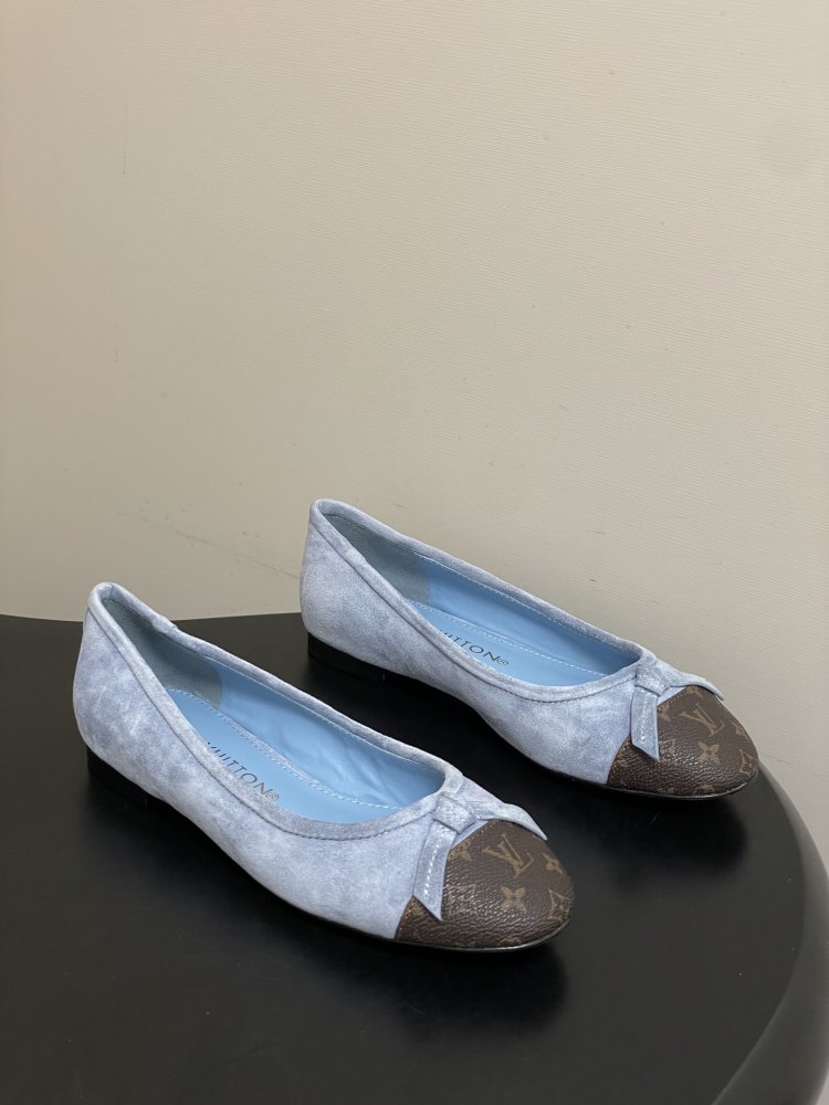 Ballet shoes