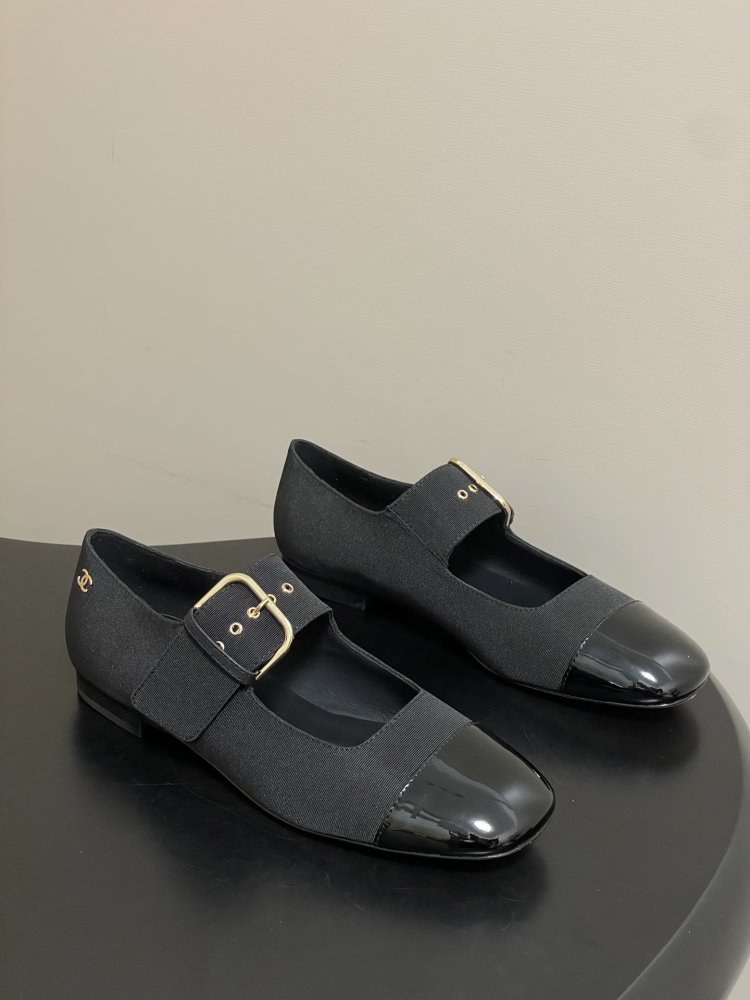 Ballet shoes