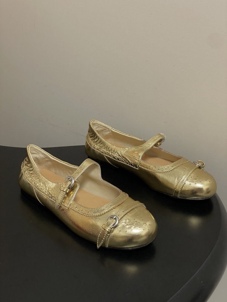 Ballet shoes