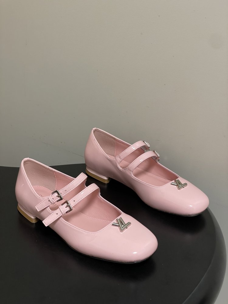 Ballet shoes