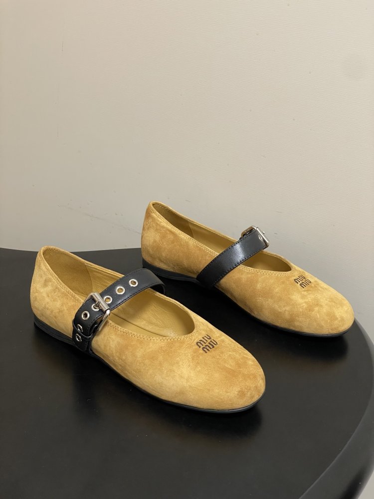 Ballet shoes