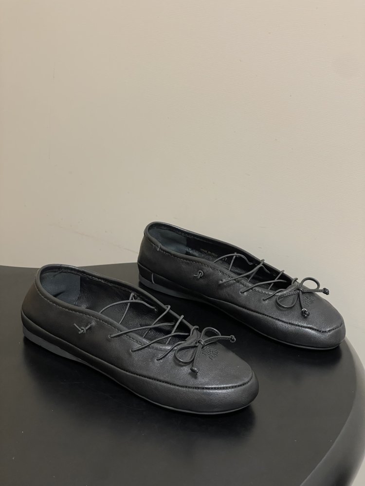 Ballet shoes