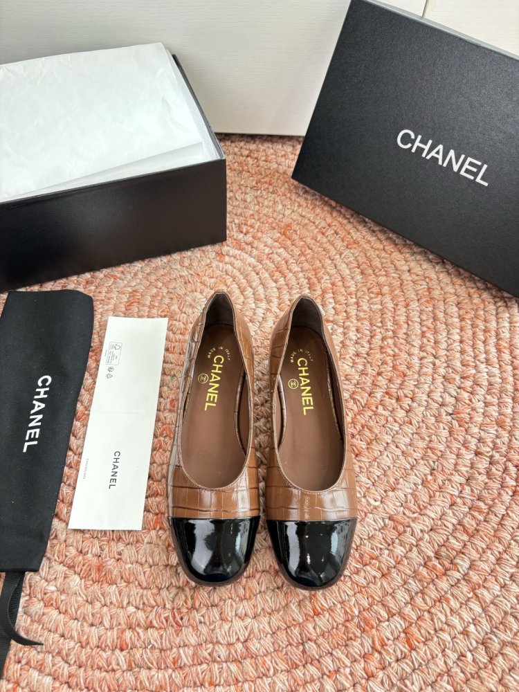 Ballet shoes