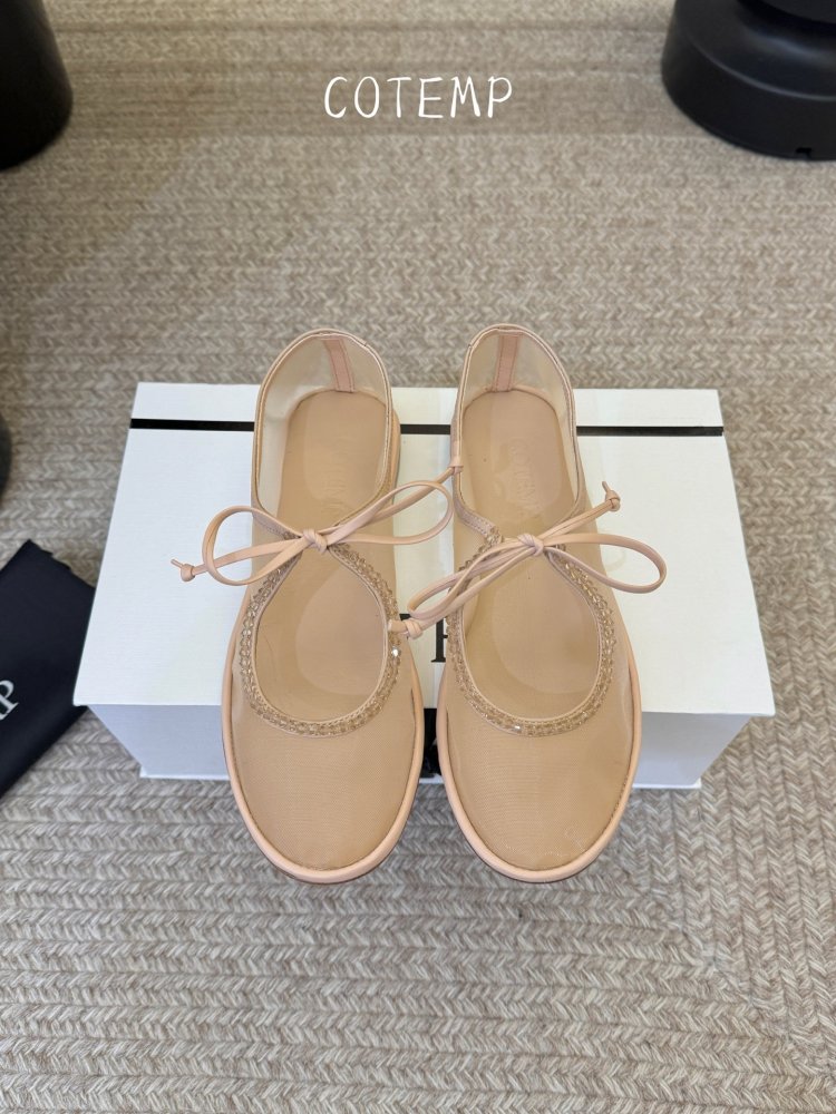 Ballet shoes