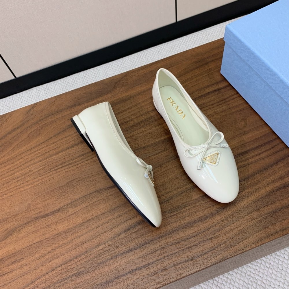 Ballet shoes