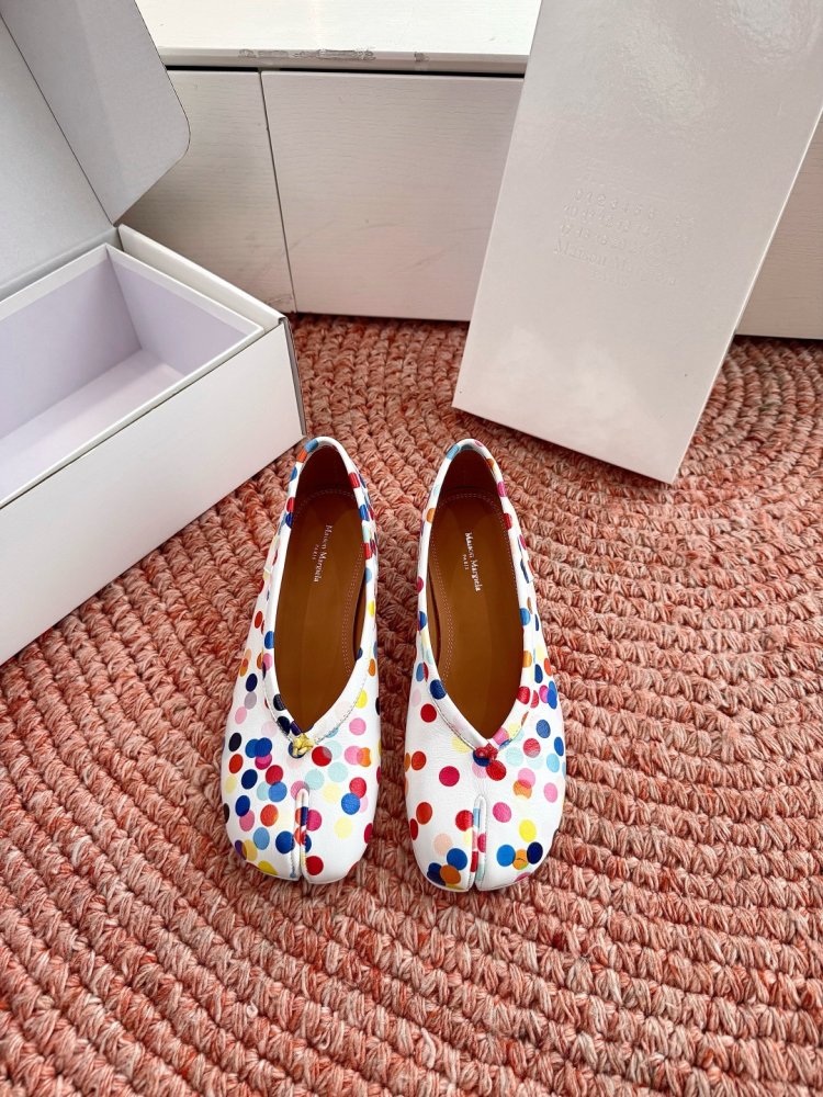 Ballet shoes